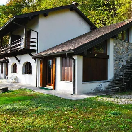 Casa Birtukan Holiday home Massino Visconti