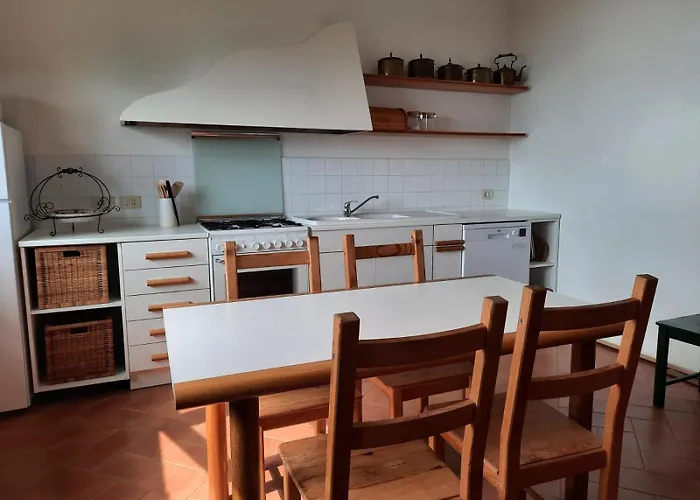 Casa Birtukan 펜션 마씨모비스꼰띠